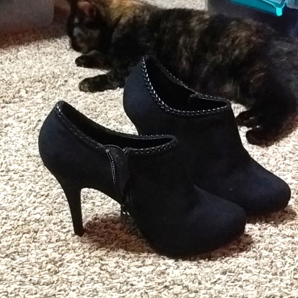 Xappeal suede bootie heels